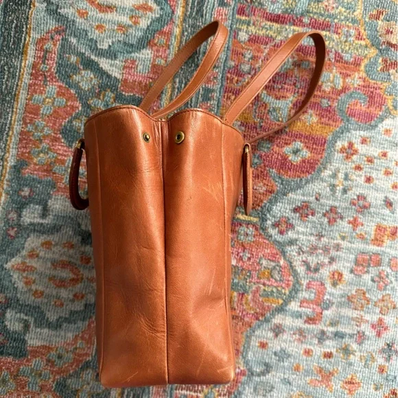 Madewell Cognac Leather Tote with Gold Accent - Picture 2 of 13